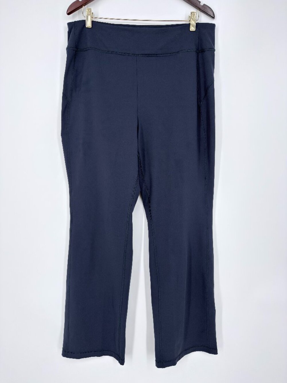 Duluth Trading Co NoGA Classic Bootcut Pants Womens Large L x 31 Navy Blue Yoga